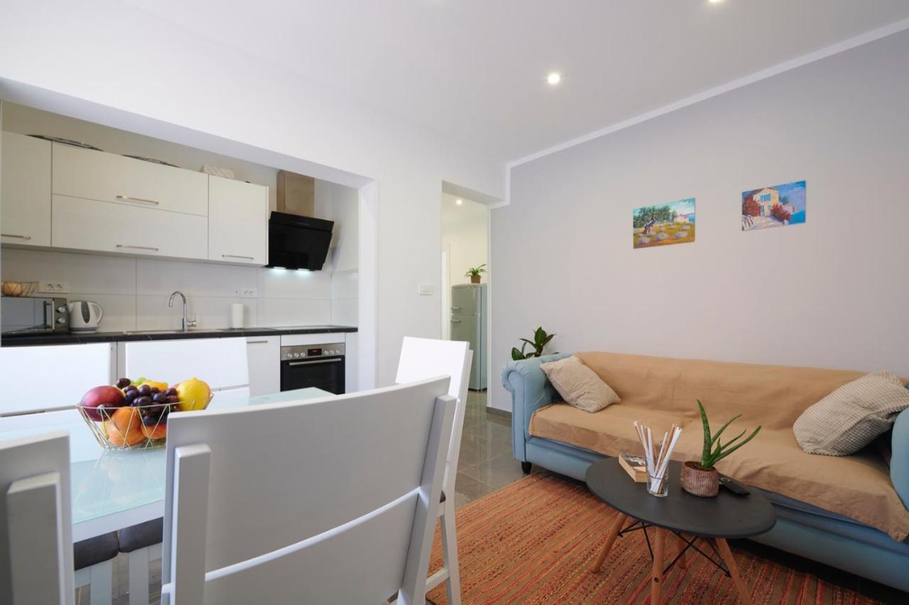 Apartments Marija Trogir Exterior photo