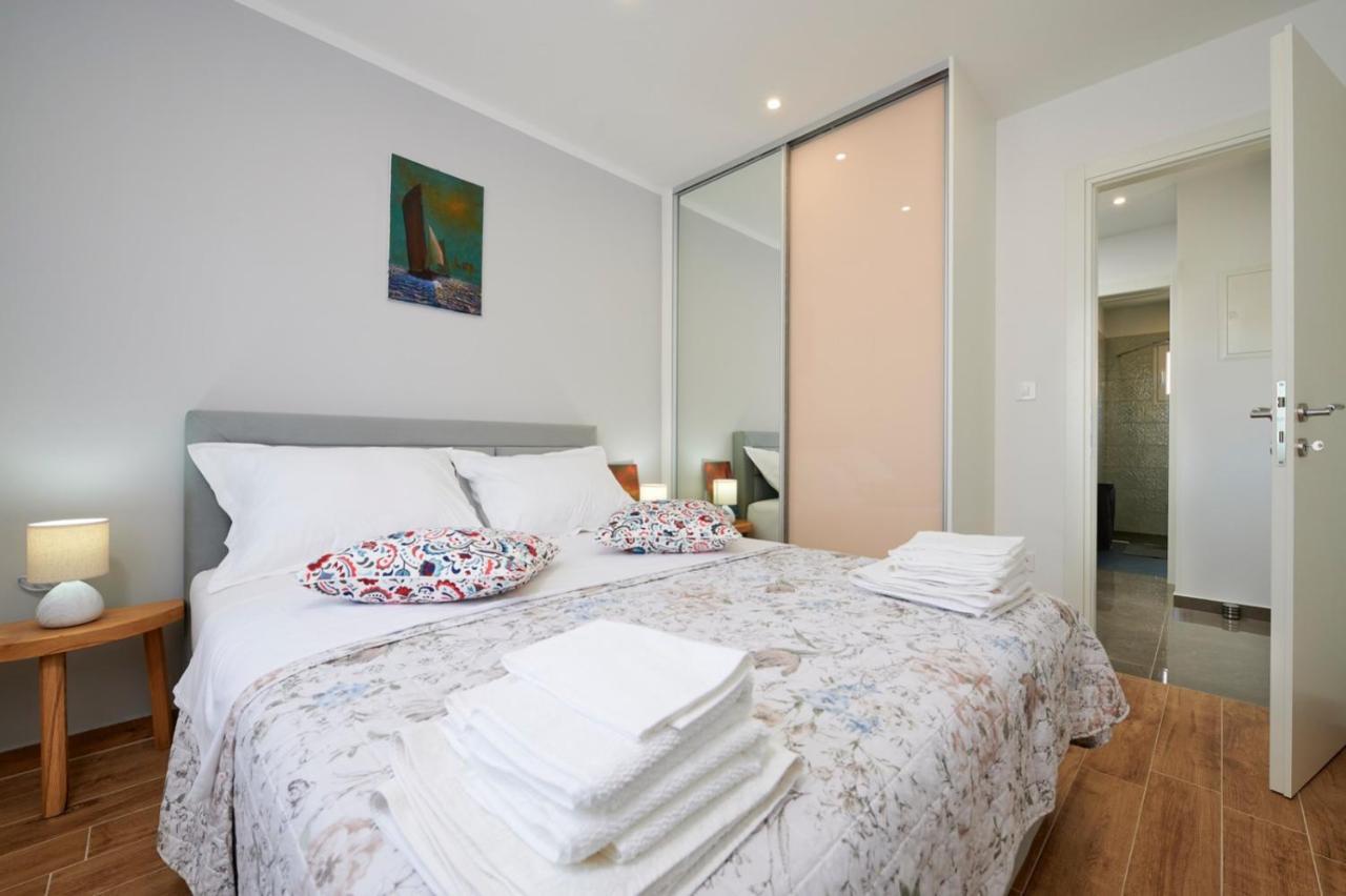Apartments Marija Trogir Exterior photo